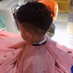 -爆米花儿童美发