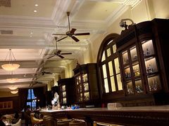 -LONG BAR 廊吧(外滩华尔道夫酒店)