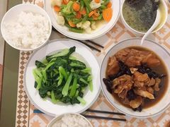 -鲸育宝宝月嫂(徐汇店)