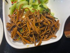 -鱼窝棚柴火铁锅炖(富山屯店)