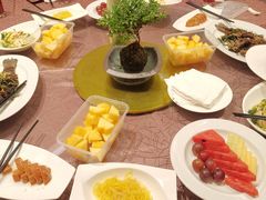 -银星皇冠假日酒店美食阁