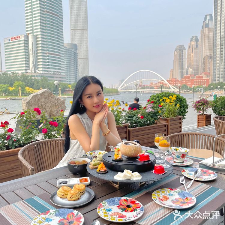 天津探店丨瑞吉酒店椰岛风情下午茶