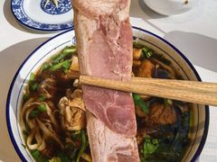 -镇南锅盖面馆(解放路店)