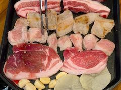 -喇喇排骨火锅·传统韩式脊骨汤(望京西园总店)
