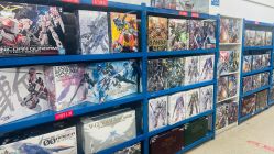 -逝水玩具折扣店