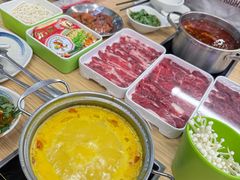 -杨老板·海鲜集市火锅·鲜切牛肉(中防万宝店)