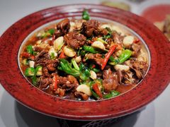 地锅老公鸡-大张烙馍村(三环南路旗舰店)