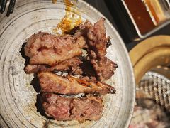 -山川小町·极番烧肉(新地假日广场店)