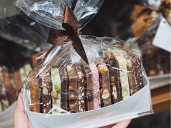 -Laderach 莱德拉(上海环贸iapm店)