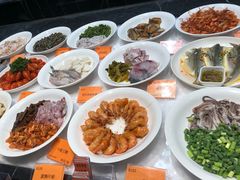 -梁家大院•农家菜(昆山会展中心店)