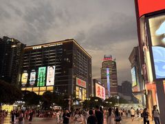 -观音桥步行街