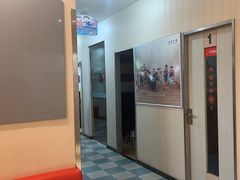 -柏斯音乐艺术中心·钢琴·吉他(上音店)