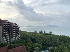 -三亚湾海居铂尔曼度假酒店