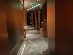 -左庭右院鲜牛肉火锅黑金店(陆家嘴中心店)
