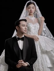 -至臻微拉婚纱摄影