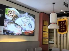 -陈大锅·岳阳鱼馆·地道岳阳菜(美食街店)