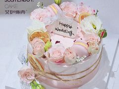 邂逅鲜花双层蛋糕-艾加柒克蛋糕茶歇甜品台(春熙路店)