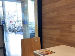 -麦当劳(虹梅路地铁站店)