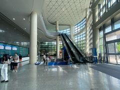 -上海跨国采购会展中心