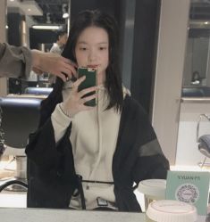 -苑苑发型设计