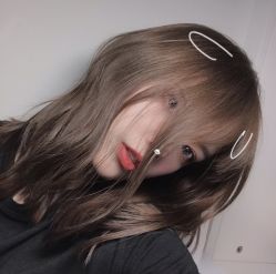-AYO SALON