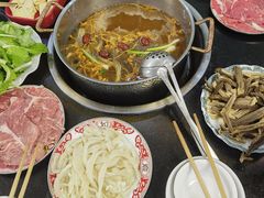 -乳仔牛牦牛汤锅 烤羊排(松潘古城店)