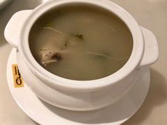 -港丽餐厅(高德置地店)