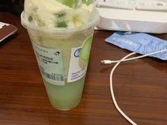 -喜茶(上海奉贤宝龙店)