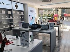 -荣耀授权专卖店(黄浦浙江中路店)