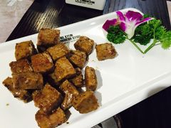 -HIHE Bistro·Oyster Bar(华熙live店)