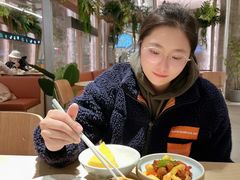 -老乡鸡(上海白玉兰广场店)