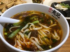 -湘人龙记老长沙米粉(鸟巢店)