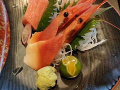 -铭牛烧肉·和牛海鲜自助(高新月牙湖店)