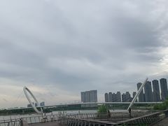 -南京眼步行桥