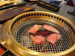 -铭牛烧肉·和牛海鲜自助(高新月牙湖店)