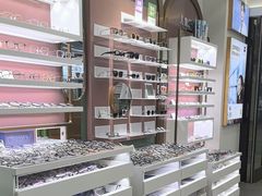 -GOOMI久米眼镜·蔡司·依视路·明月官方授权店(龙德紫金店)