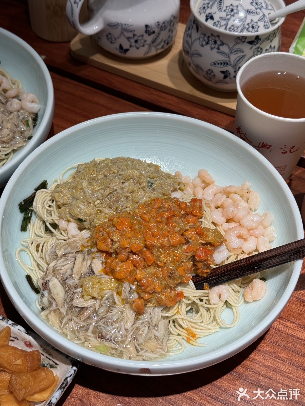 在上海,不容错过的一碗蟹粉面🍜