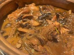 小鸡炖蘑菇-关东小磨东北菜(漕河泾印象城店)