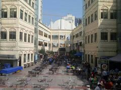 -海口骑楼小吃街