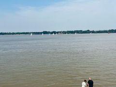 -人民防洪胜利纪念塔