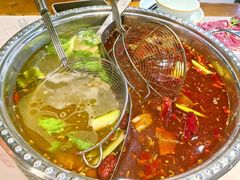-乡土黄·鲜牛肉火锅·小龙虾(兴业街店)