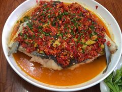 -胡子饮食店