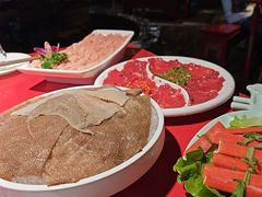 -二荆条·蜀鲜汇城市森林火锅