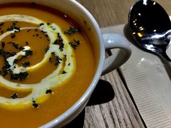 南瓜汤-HELLO 27 意面·沙拉·帕尼尼