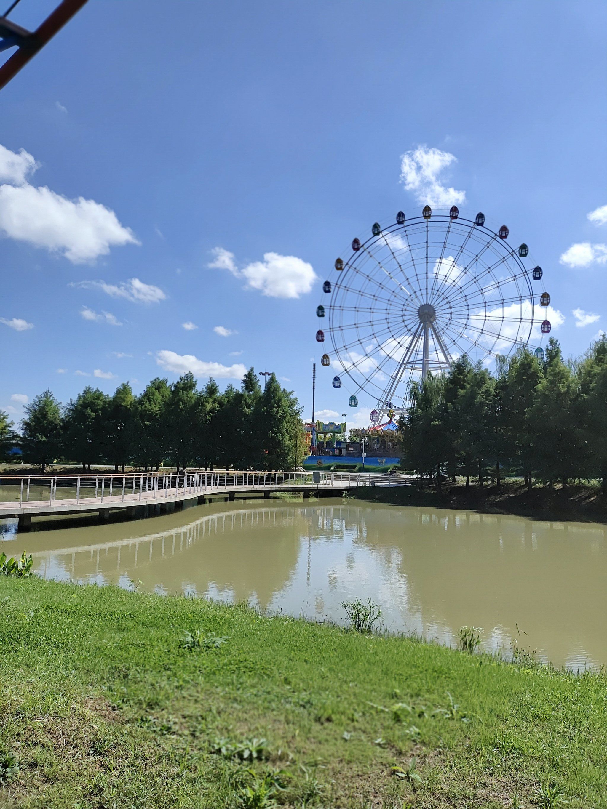 和睦湖的游乐场