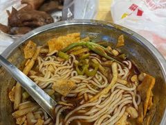 -柳州肥姨妈大骨螺蛳粉(万达中心店)