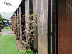 -冰冰龙虾·江湖菜·花园江景餐厅