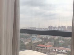 -上海浦东康桥绿地假日酒店