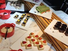 -筠咖啡西餐厅(上海国展宝龙丽筠酒店)