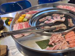 -哈哈碳都·牛肋条无限自助烤肉(宝龙店)
